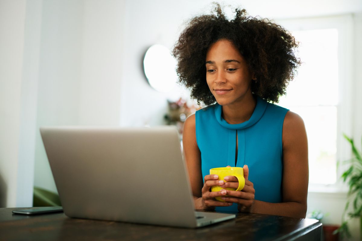 Green Recruiting is New Standard: How to Start coffee and woman sitting 